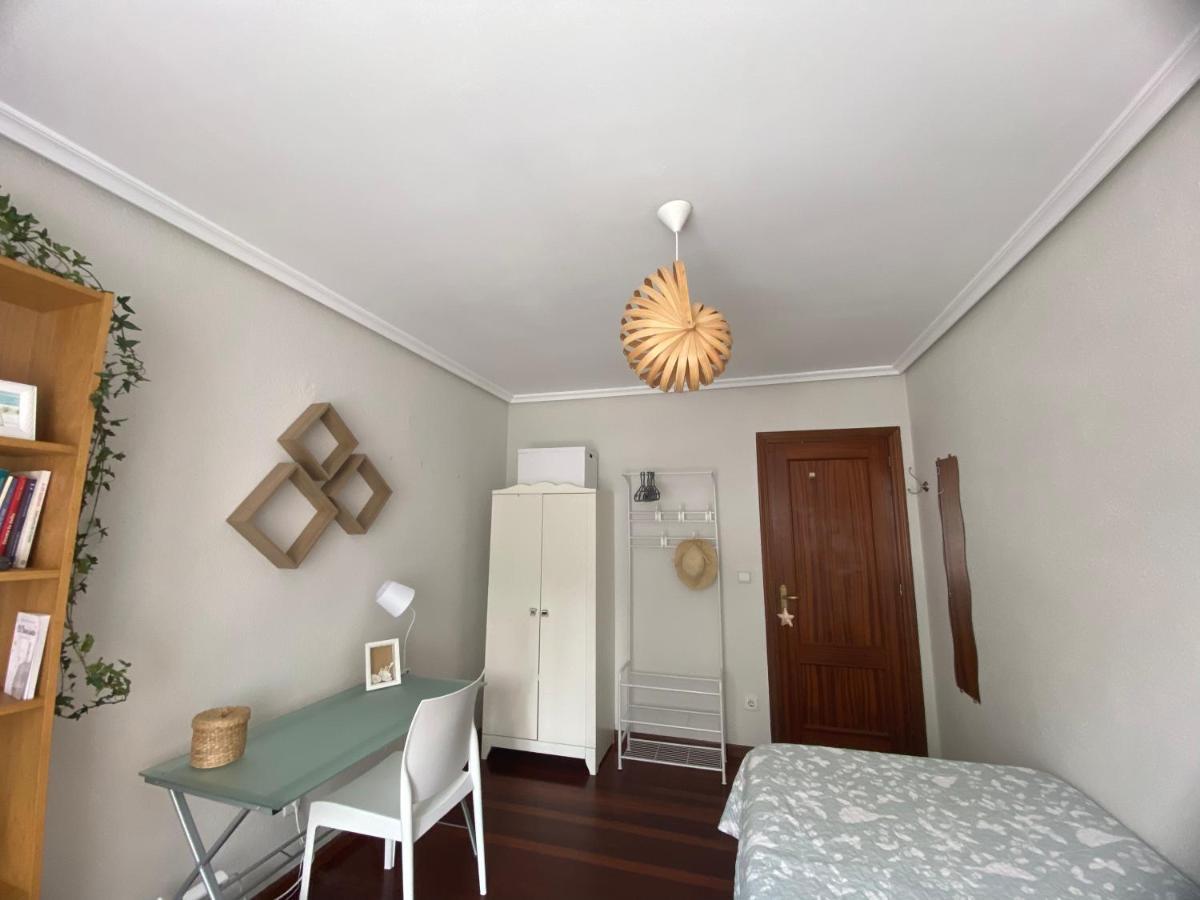 Habitacion Privada Para 2 Personas A 10 Min De La Playa Santander Exterior photo